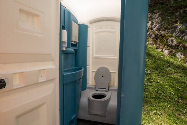 Best Affordable porta potty rental  in Santa Venetia, CA